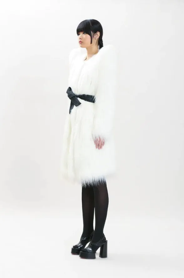 Emily faux fur Coat in Blanc