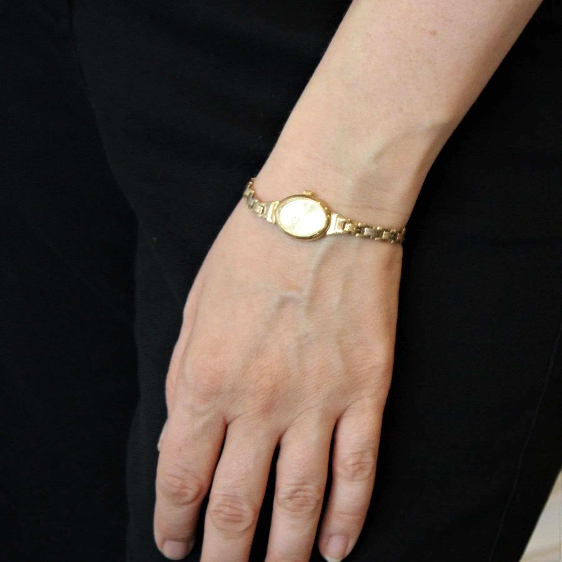 'Geneve' Tri Tone Watch | 7" |