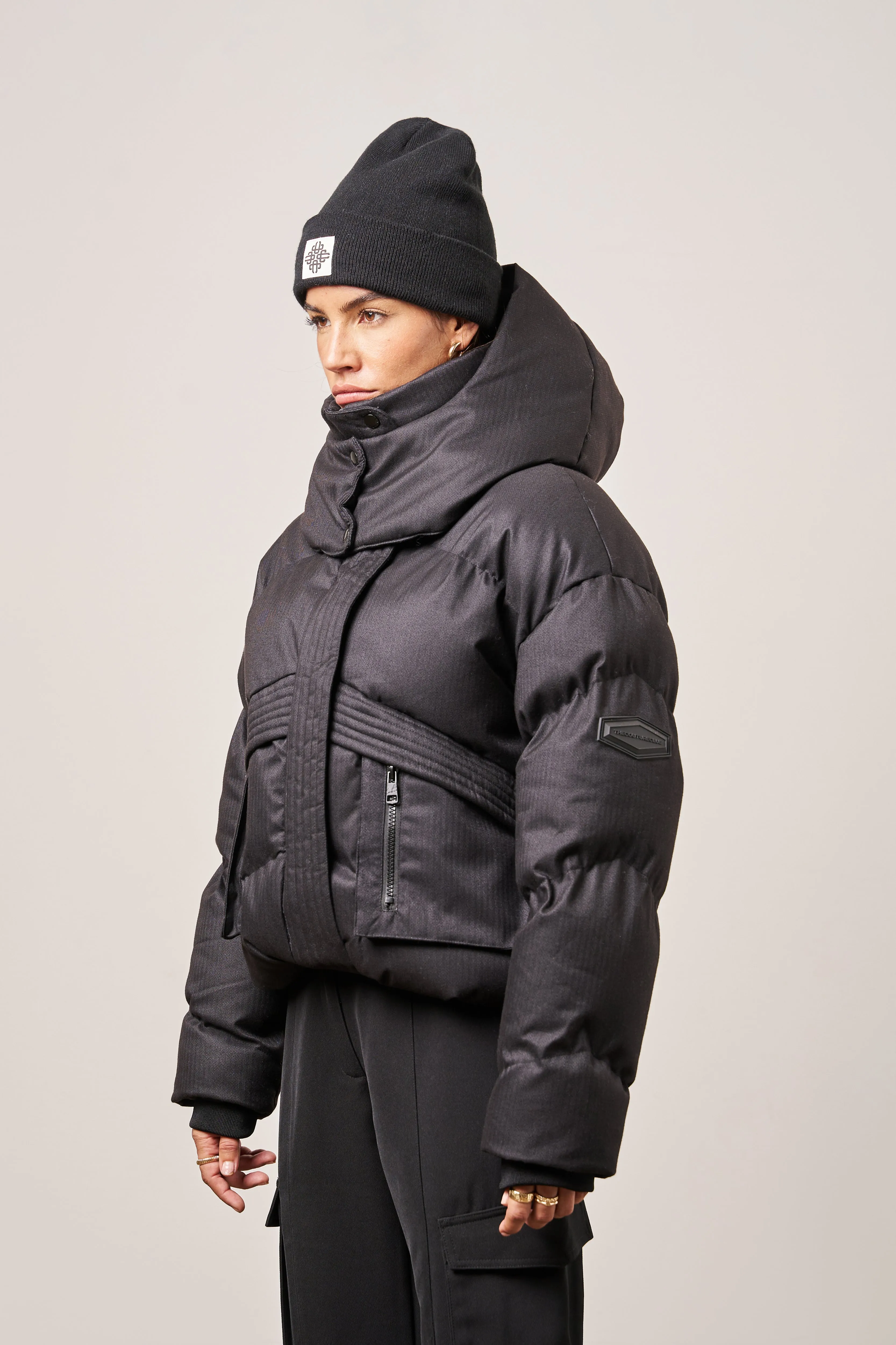 OVERSIZED TIE HEM PUFFER JACKET - BLACK