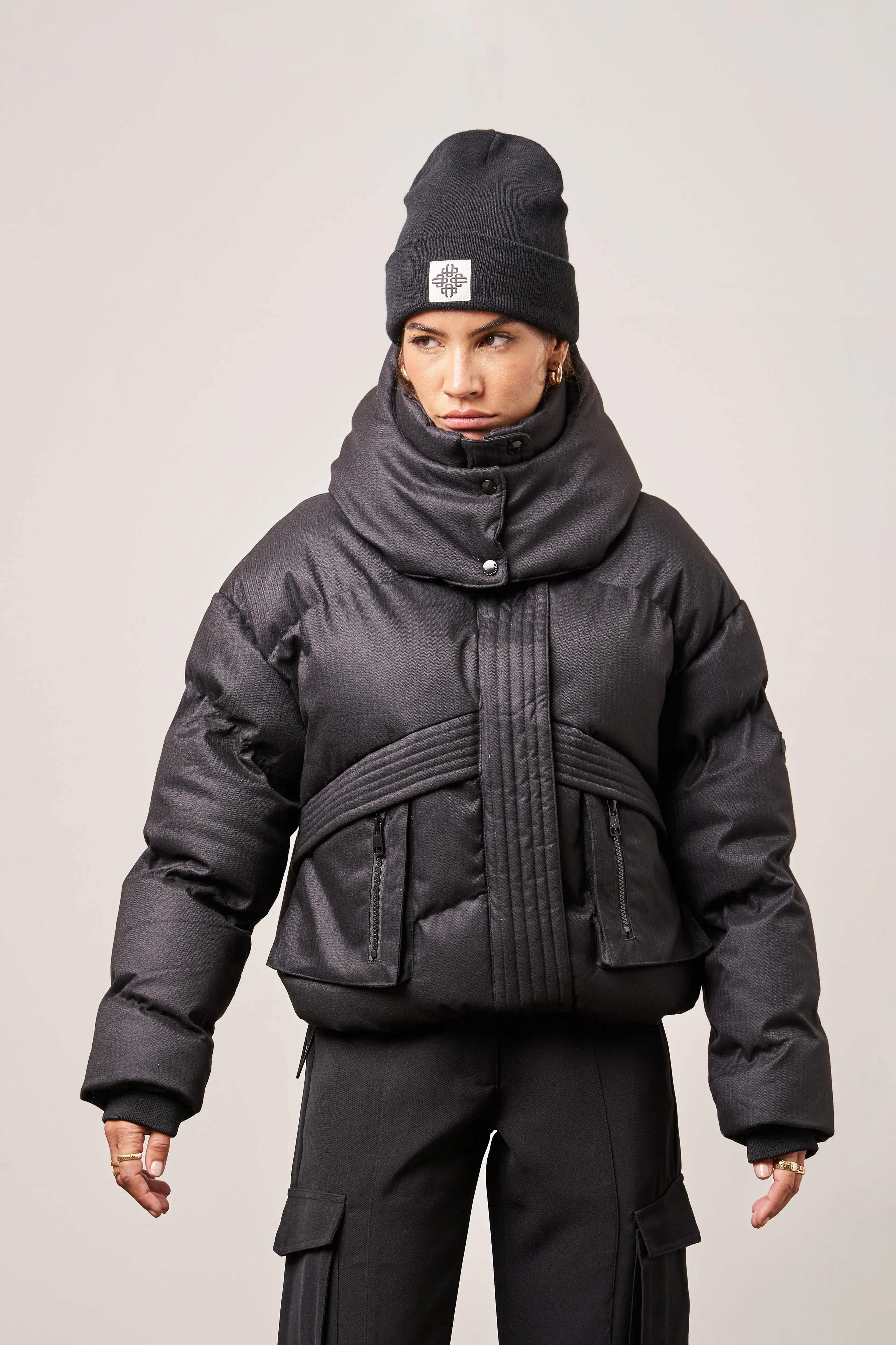 OVERSIZED TIE HEM PUFFER JACKET - BLACK