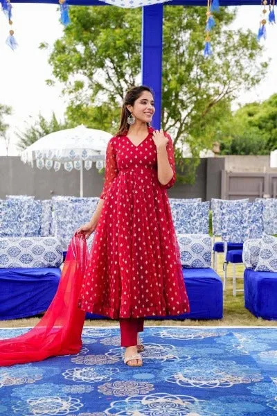 Red Collared Georgette Anarkali Gown With Dupatta Set Of 2