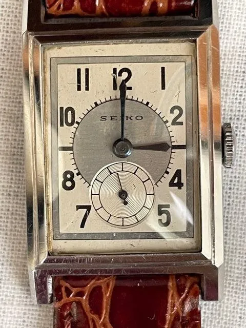 SEIKO Square-Shaped Antique Watch from the 1930s (Early Showa Period)