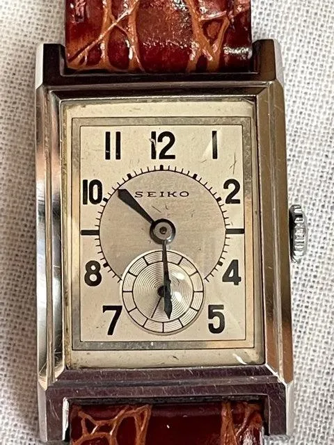 SEIKO Square-Shaped Antique Watch from the 1930s (Early Showa Period)